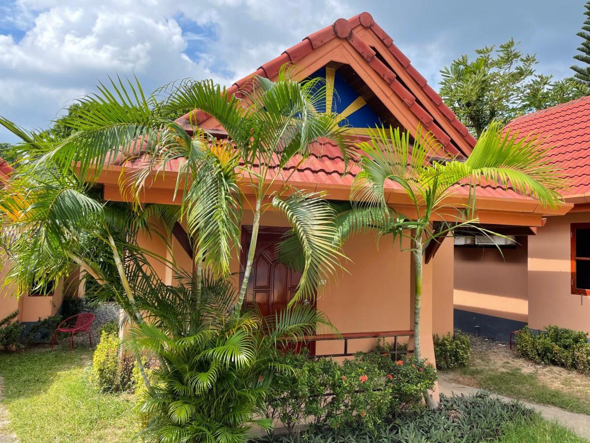 The Pace Phuket Boutique Resort Rawai Eksteriør bilde