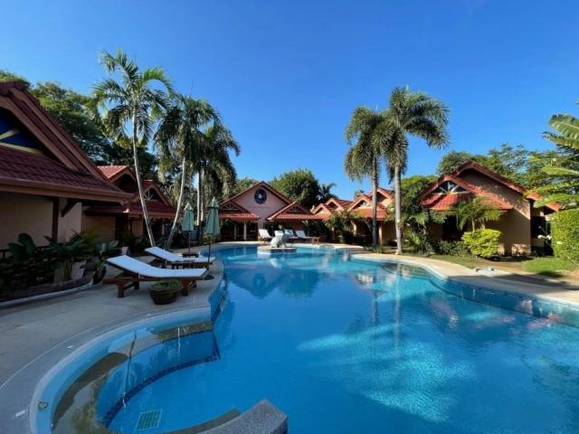 The Pace Phuket Boutique Resort Rawai Eksteriør bilde